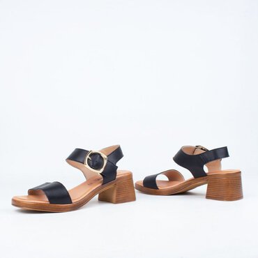 Ariana Heeled Sandal