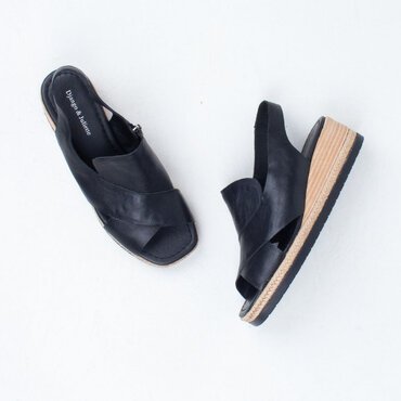 Illiet Sandal