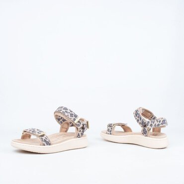 Line Sandal